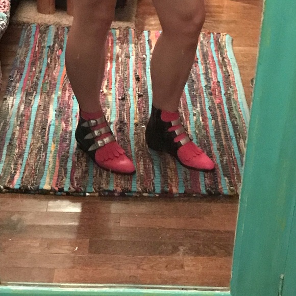 NIB Modern Vice Jett booties-Black, pink, & silver - Picture 4 of 4